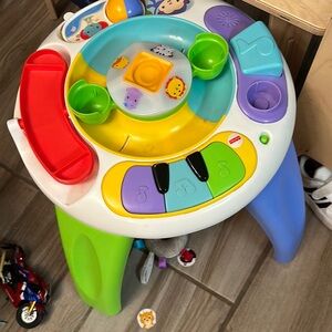 Fisher-Price Colorful Musical Activity Table